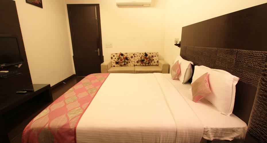 The Morshe Hotels & Resort, New Delhi 3